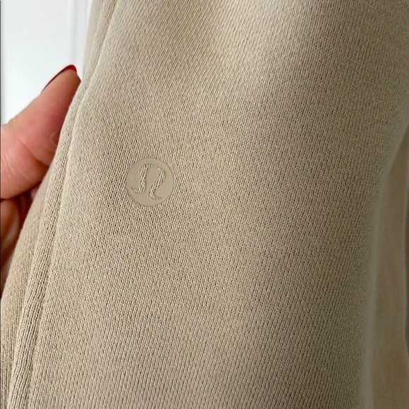 Lululemon Scuba High-Rise Joggers- Trench - Picture 7 of 9
